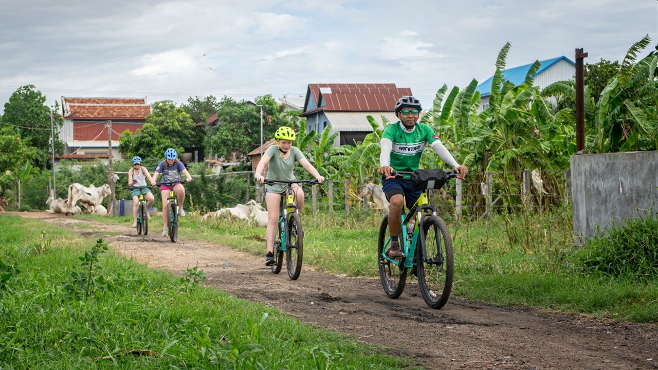 Phnom-Penh-silk-island-bike-tour073.jpg