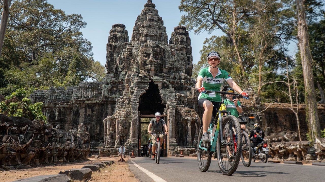 Vietnam-and-Cambodia-bike-tours113.jpg