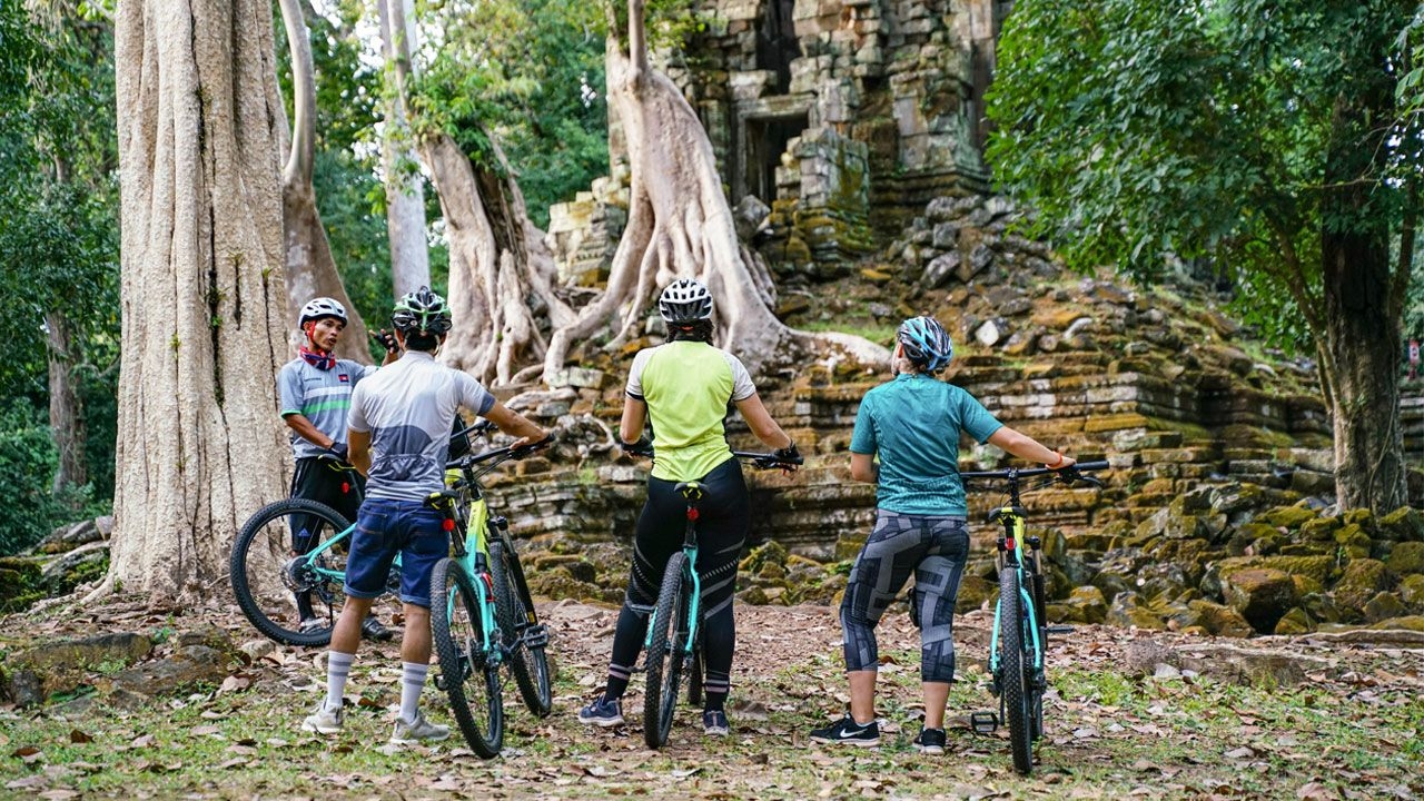 angkor-wat-bike-tour8.jpg