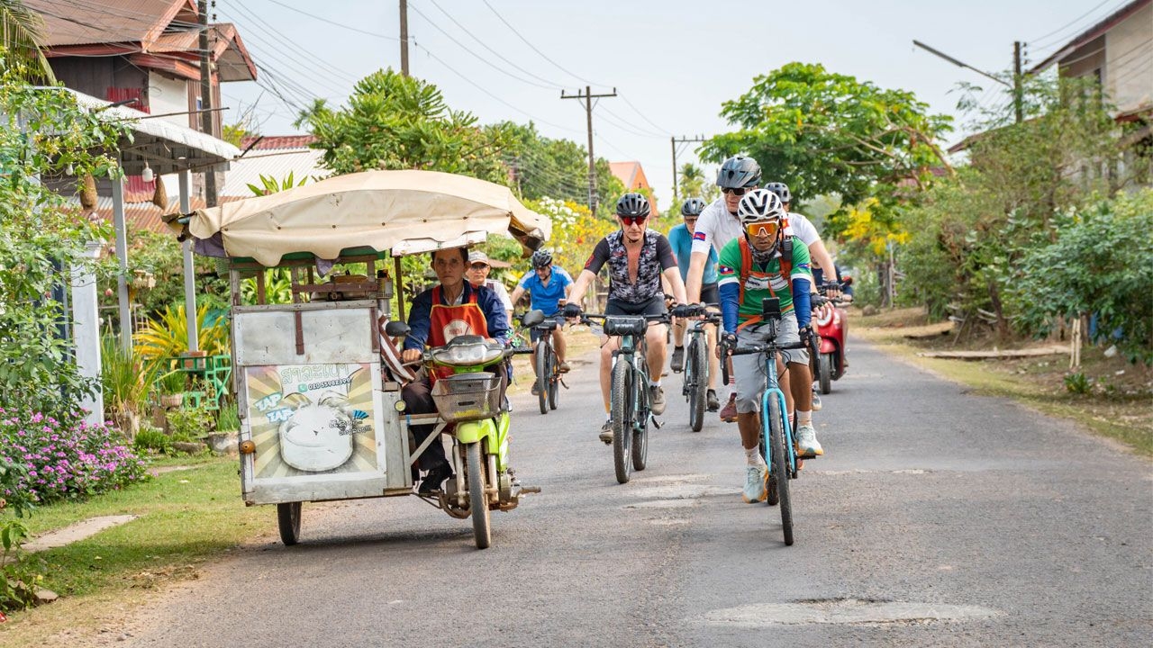 Cambodia-and-Laos-bike-tours-012.jpg