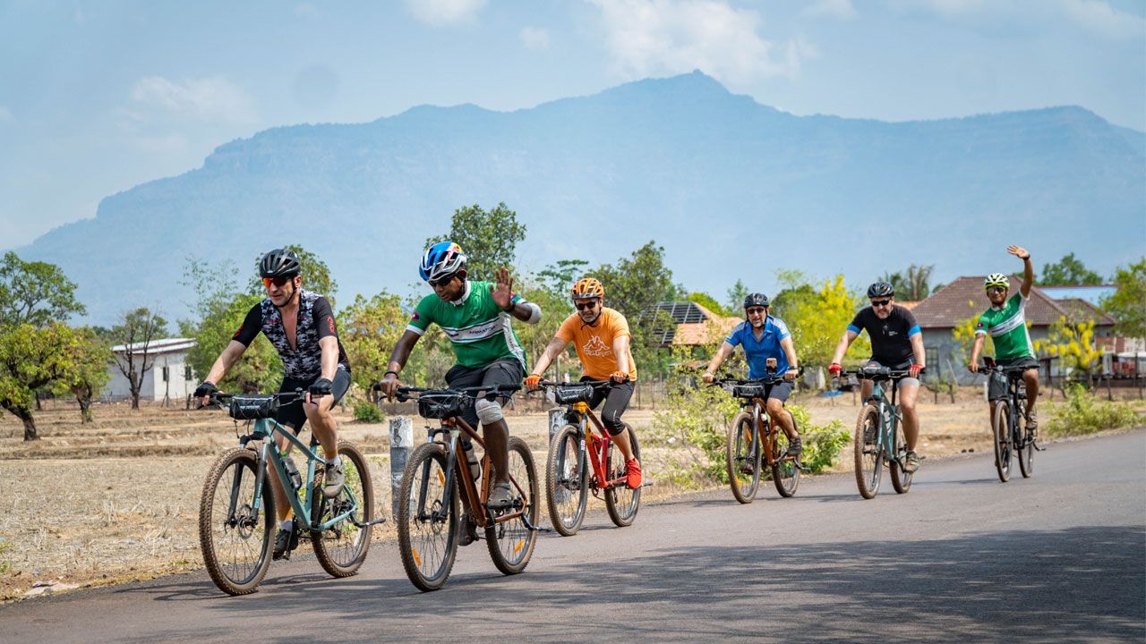 Cambodia-and-Laos-bike-tours-017.jpg