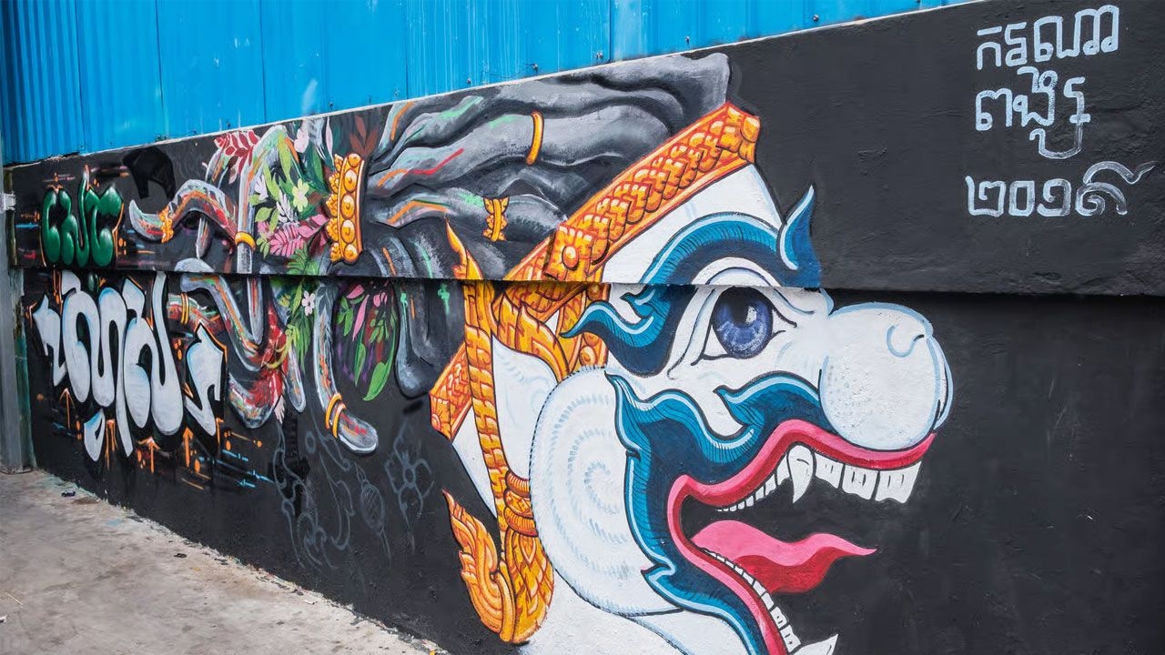 Phnom-Penh-Street-Art-&-Food-Tour-013.jpg