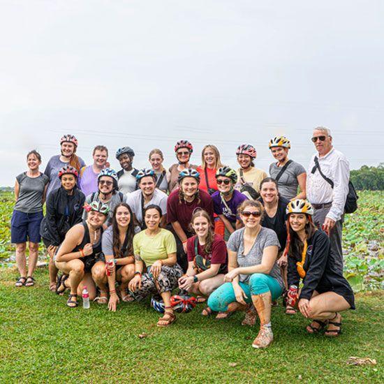 group-tour-in-cambodia0102.jpg