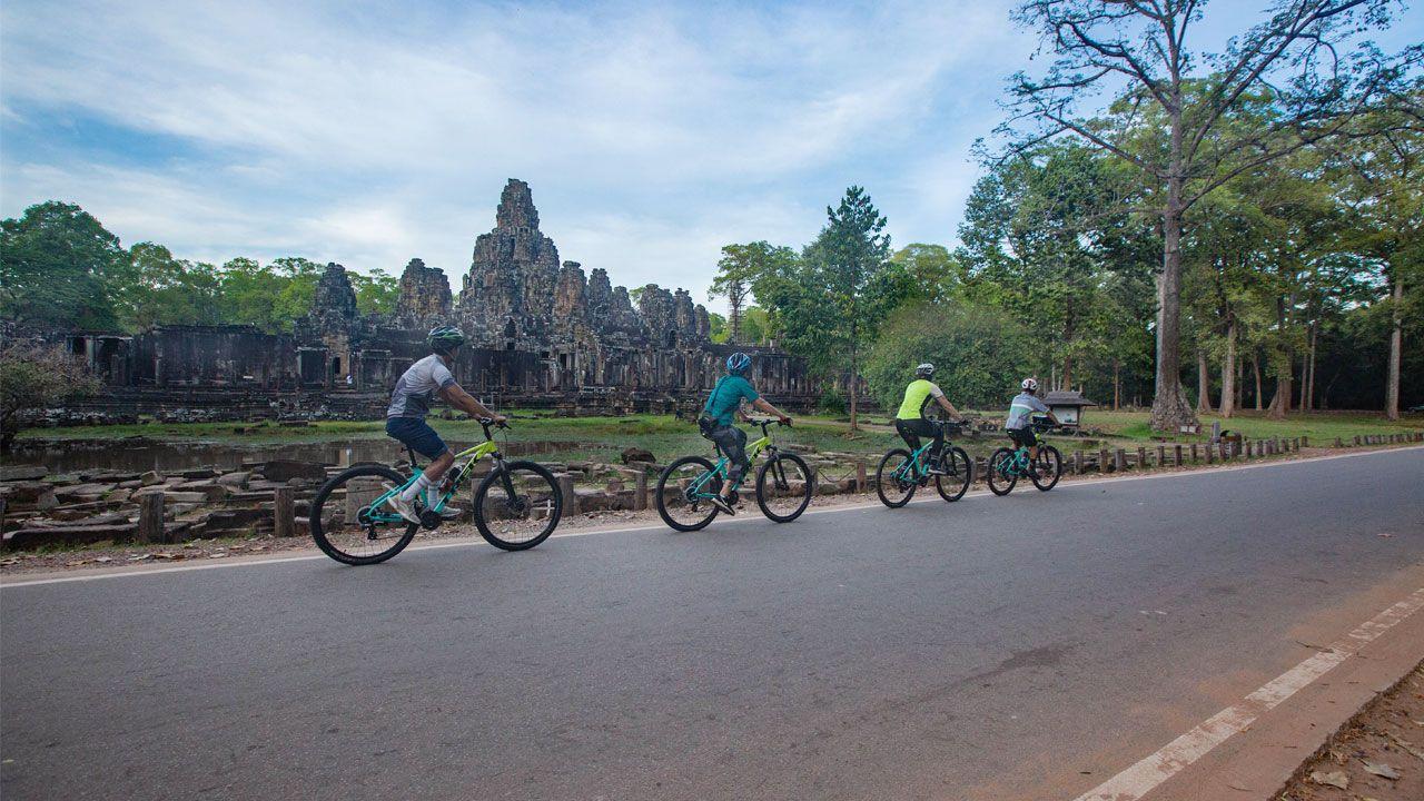 Angkor-sunset-tour5.jpg