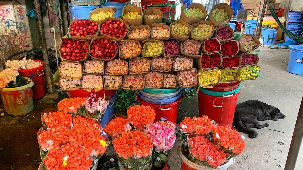 Ho-Thi-Ky-Flower-Market.jpg
