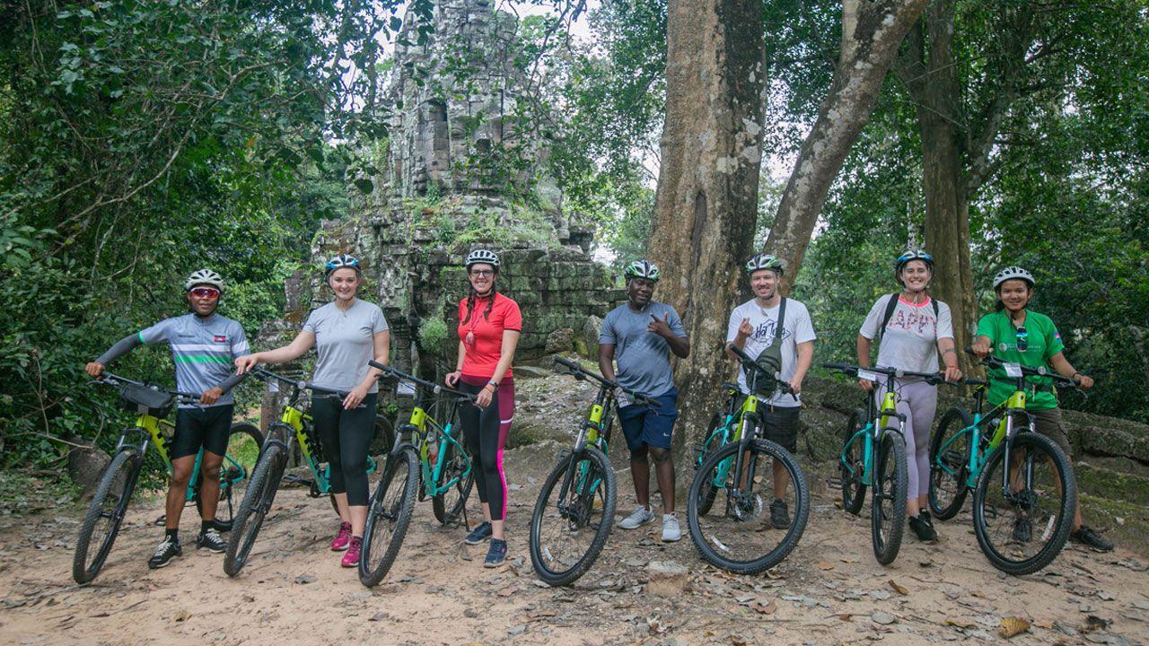 angkor-wat-sunrise-bike-tour9.jpg