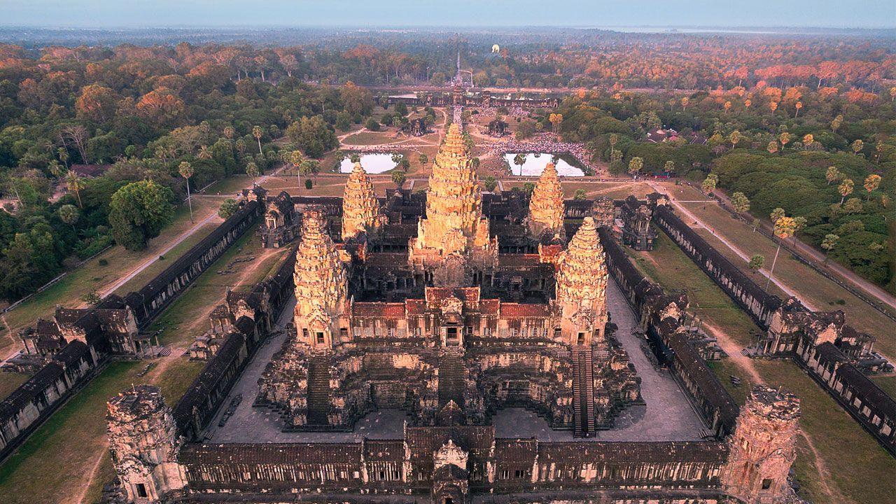 https://cms.siemreaper.comangkor-wat-temple-tours.jpg
