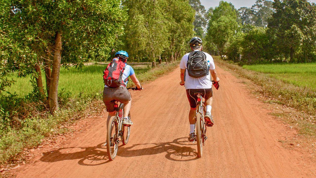 cambodia-cycling-tours2.jpg