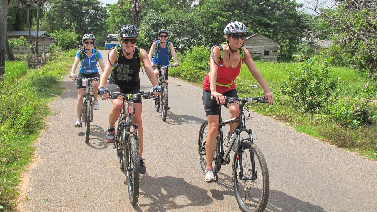 https://cms.siemreaper.comcambodia-cycling-tours5.jpg
