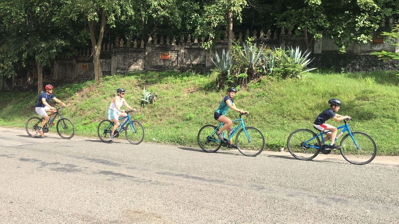 laos-family-bike-tour28124.jpg